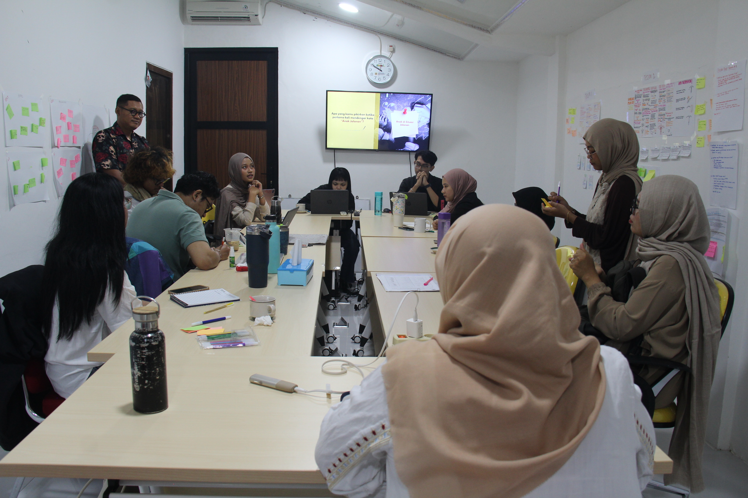 Forum Group Discussion by Harapan Fian: Reproductive Justice and Community Research in Street Situations